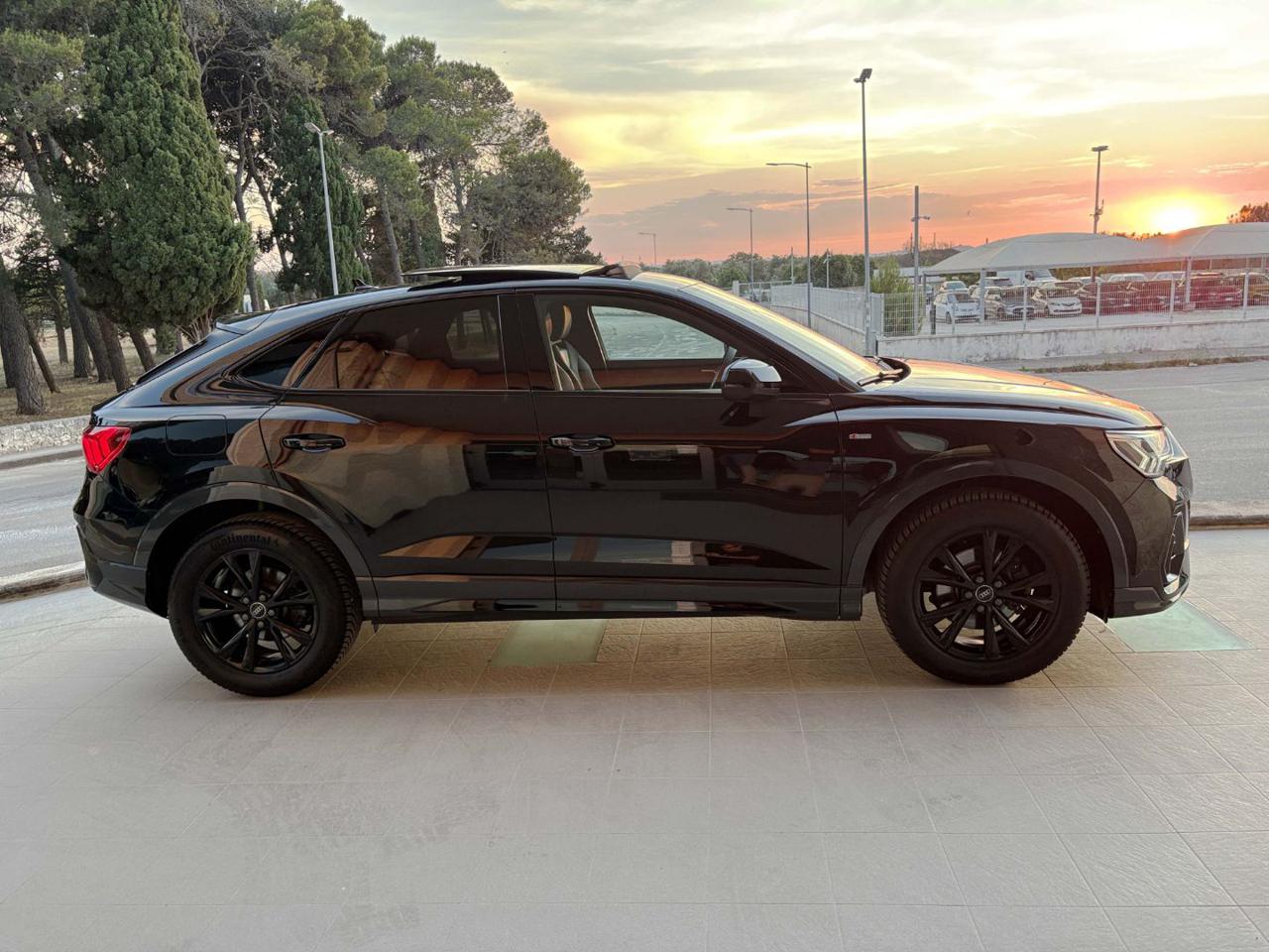 AUDI Q3 SPB SPORTBACK 35 TDI S tronic S line edition TETTO - 4