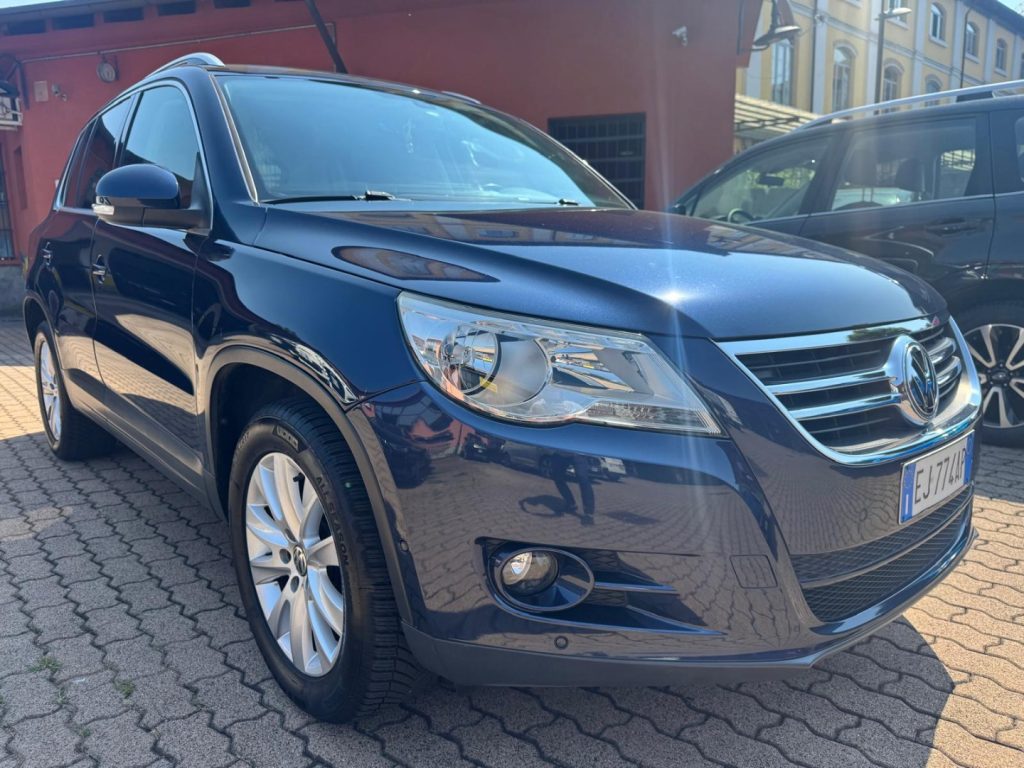 VOLKSWAGEN Tiguan 2.0 TDI DPF 4MOTION DSG Sport & Style - 2