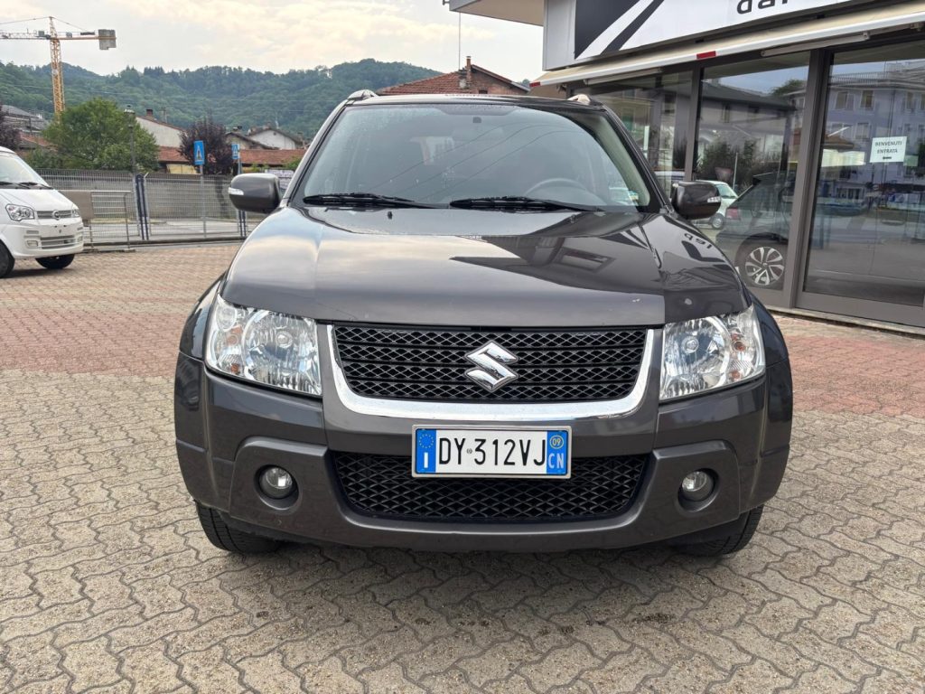 SUZUKI Grand Vitara 1.9 DDiS 3 porte 4X4 - 3