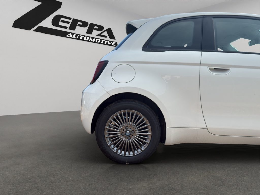 FIAT 500 Berlina Hybrid Icon - 24