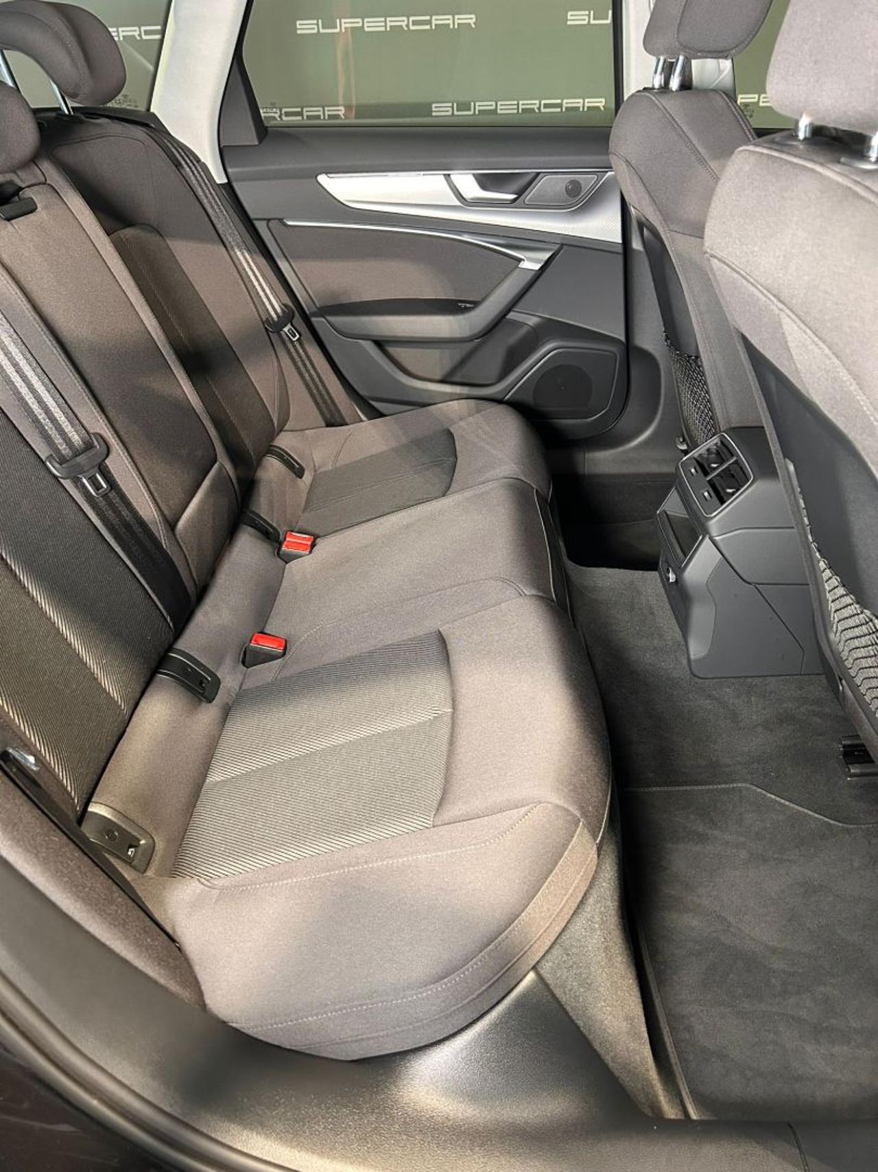 AUDI A6 Avant 40 2.0 TDI S tronic Business Sport - 13