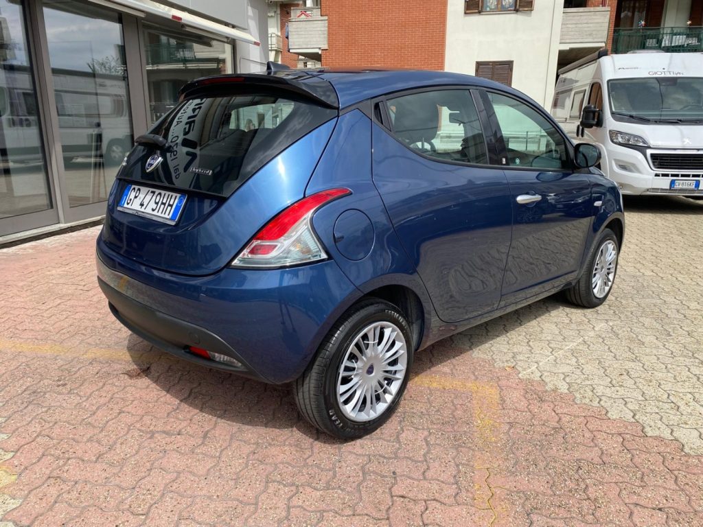 LANCIA Ypsilon 1.0 Mild-Hybrid Silver 5POSTI - 5