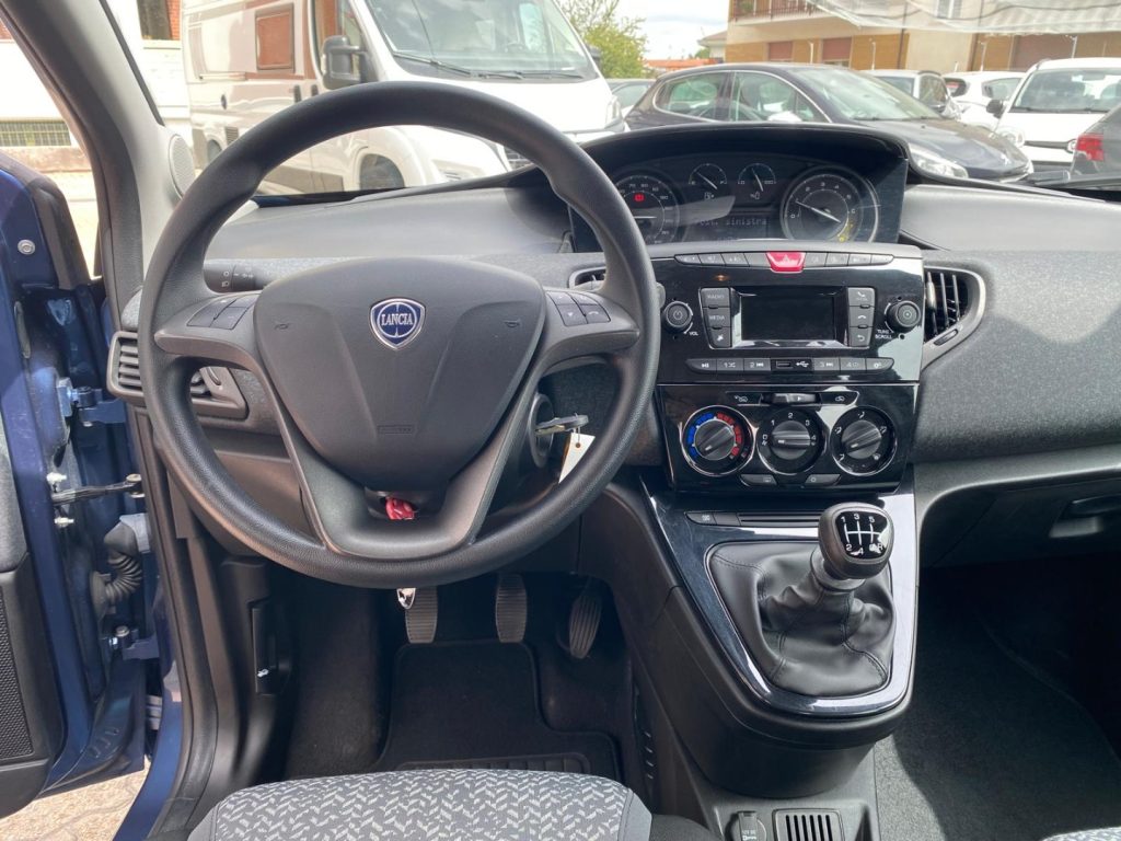 LANCIA Ypsilon 1.0 Mild-Hybrid Silver 5POSTI - 8