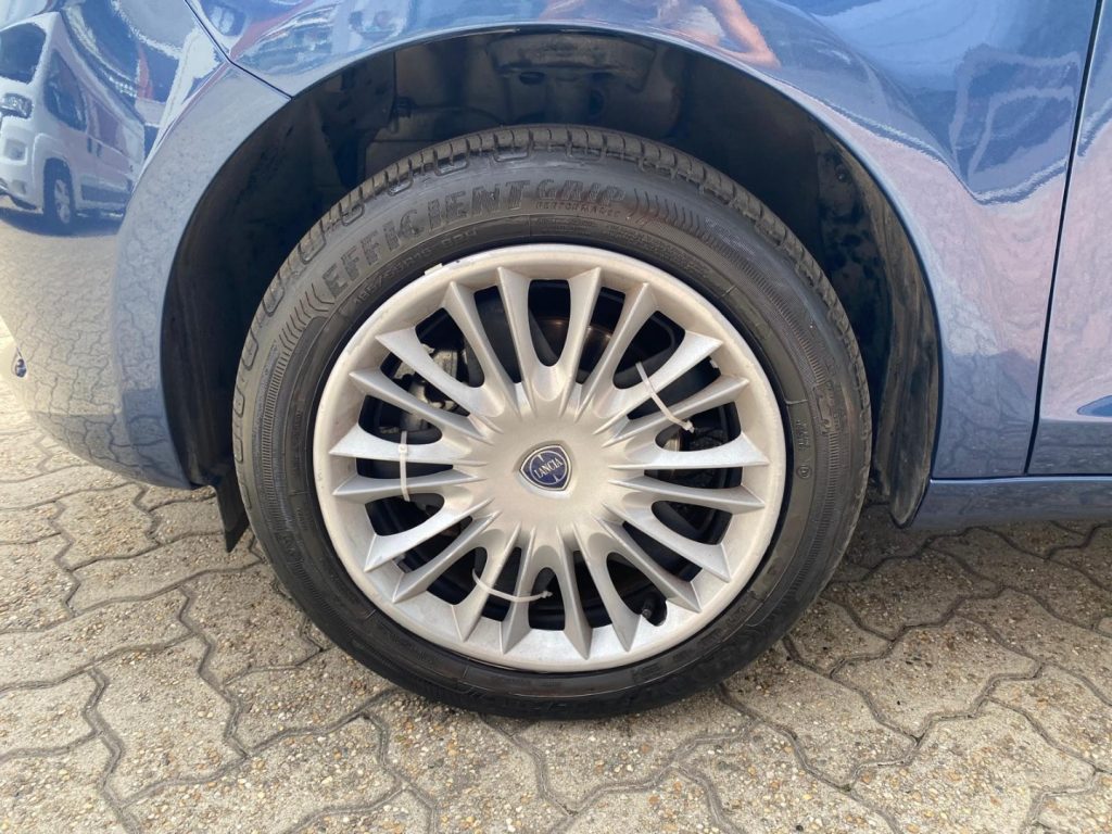 LANCIA Ypsilon 1.0 Mild-Hybrid Silver 5POSTI - 16