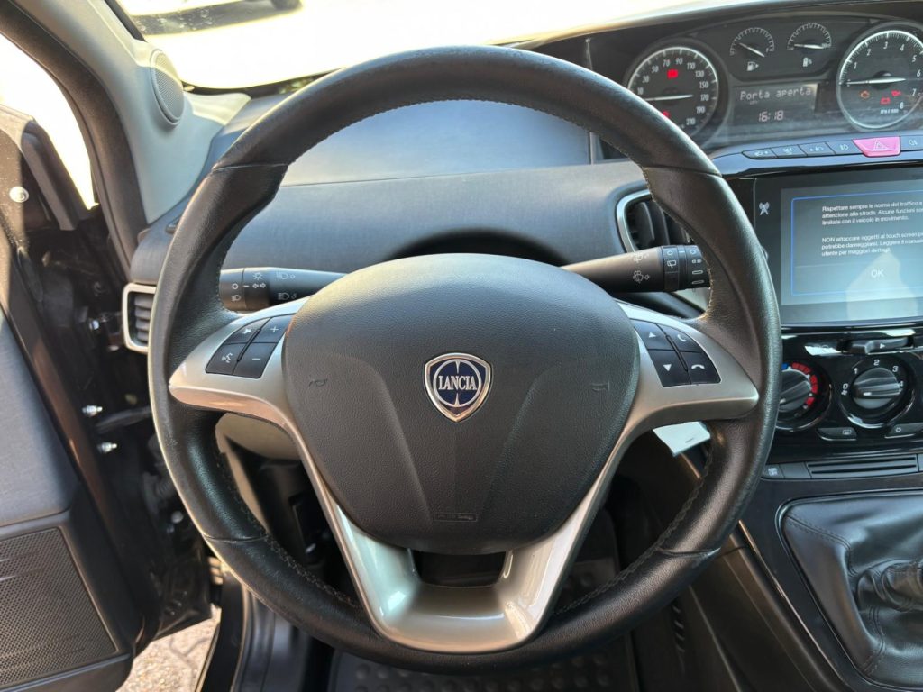 LANCIA Ypsilon 1.0 Mild-Hybrid Gold 5posti - 3
