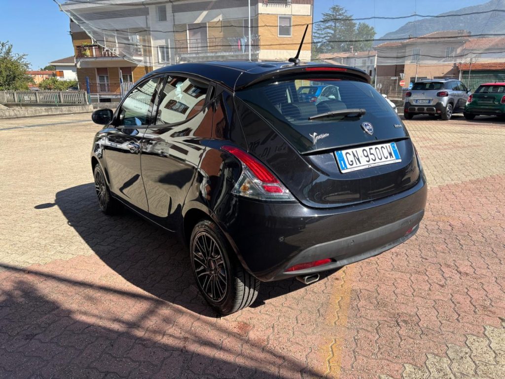LANCIA Ypsilon 1.0 Mild-Hybrid Gold 5posti - 5