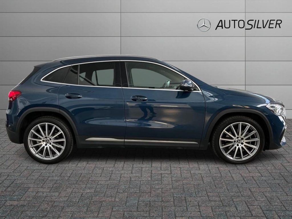 MERCEDES-BENZ GLA 200 d Automatic Premium - 5