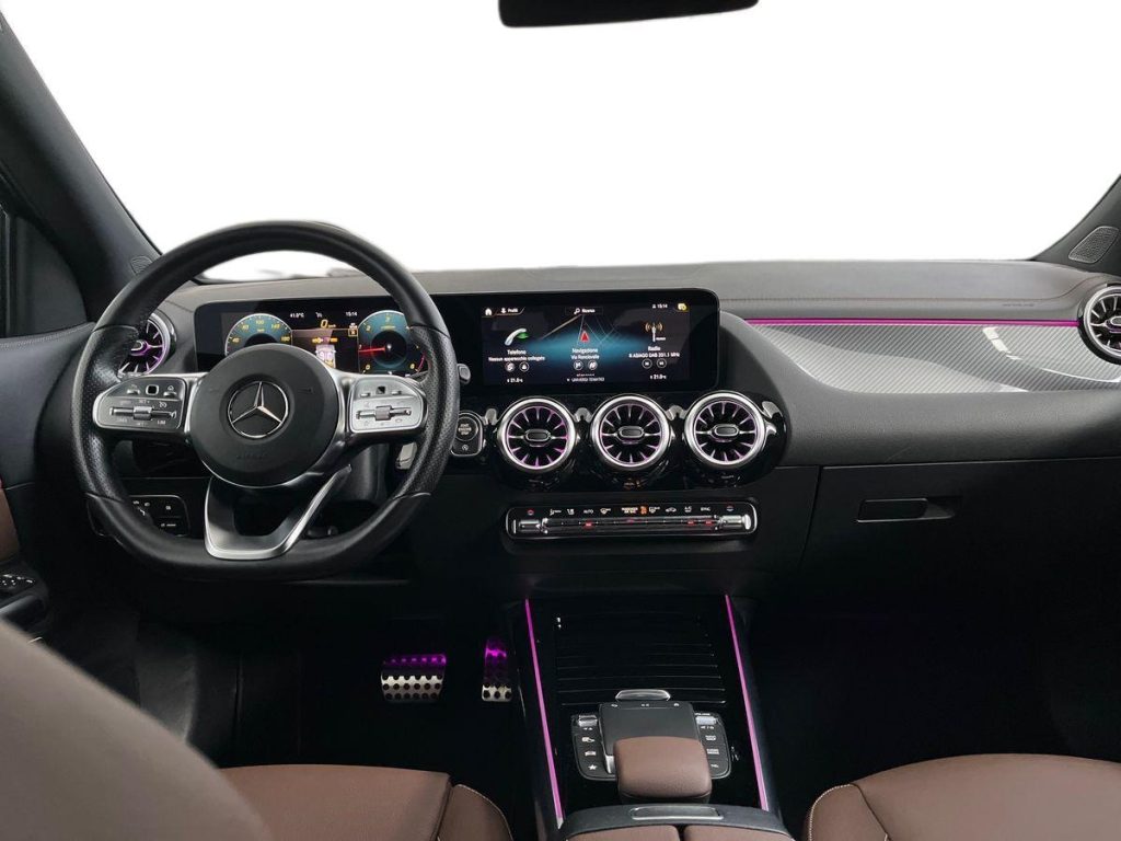 MERCEDES-BENZ GLA 200 d Automatic Premium - 9