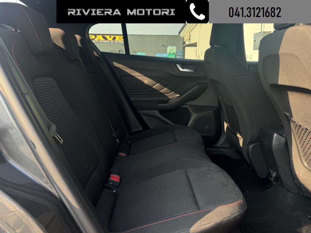 FORD Focus 1.5 EcoBlue 115 CV automatico 5p. ST-Line - 9