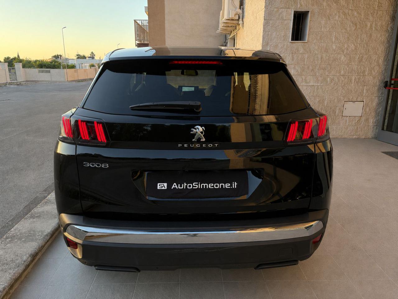 PEUGEOT 3008 1.5 BlueHDi 130 S&S EAT8 Allure - 6