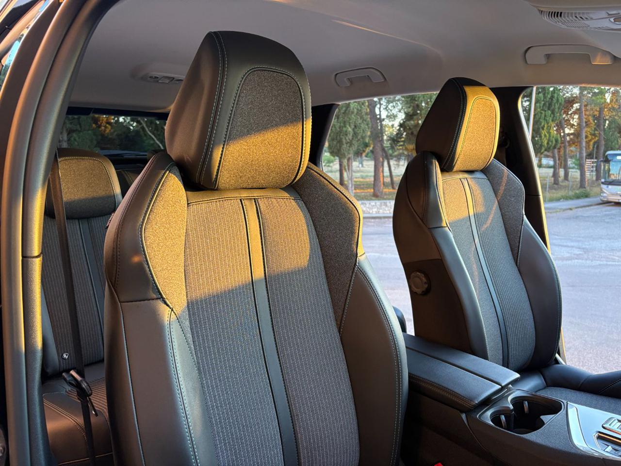 PEUGEOT 3008 1.5 BlueHDi 130 S&S EAT8 Allure - 10