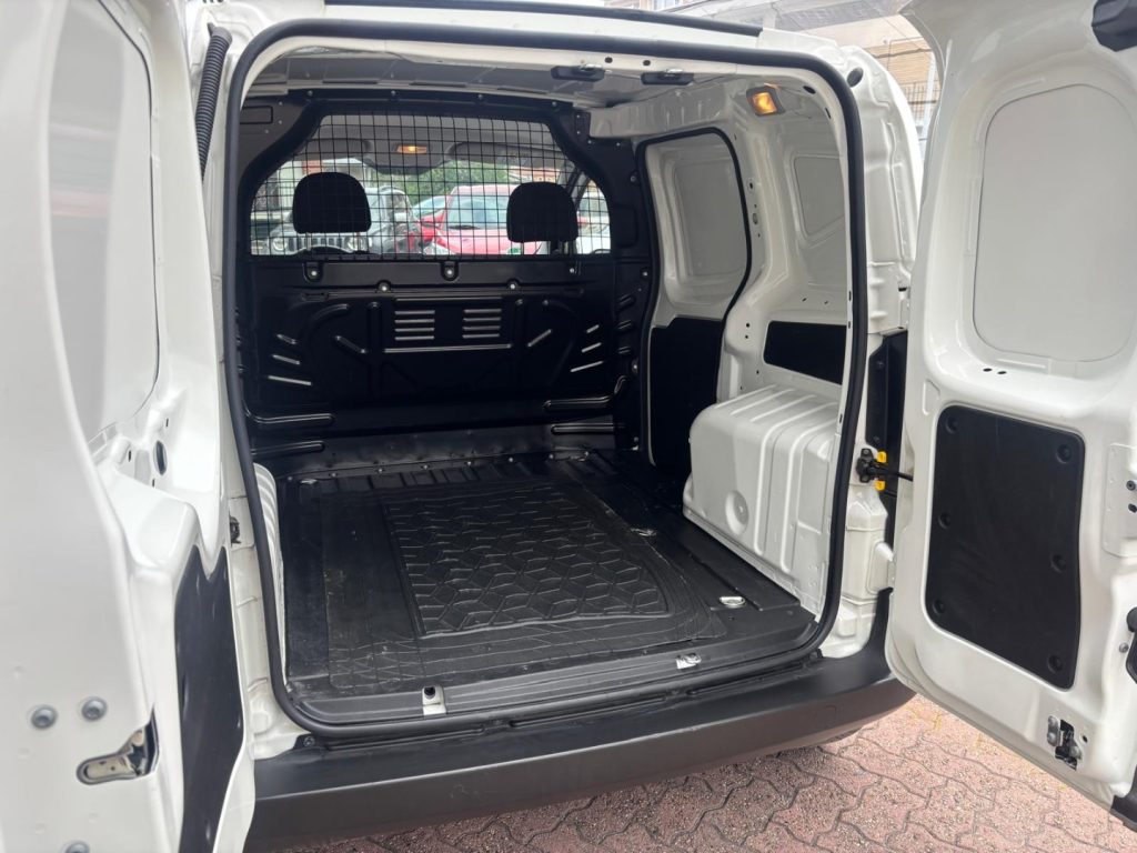 FIAT Fiorino 1.3 M-Jet Adventure 80CV - 9