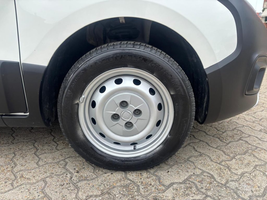 FIAT Fiorino 1.3 M-Jet Adventure 80CV - 5