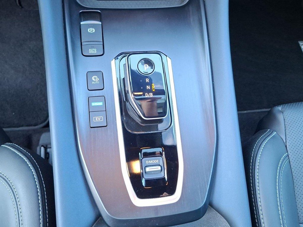 NISSAN Qashqai e-Power Aut. + Tetto apr. - 12