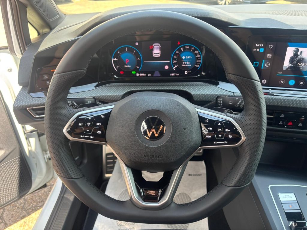 VOLKSWAGEN Golf 2.0 TDI R-Line 150 CV DSG - 14