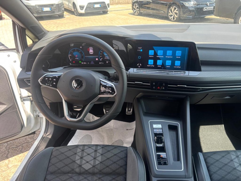 VOLKSWAGEN Golf 2.0 TDI R-Line 150 CV DSG - 13