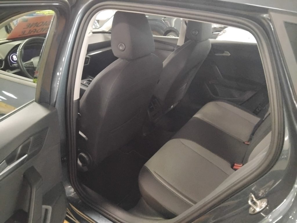 SEAT Leon 1.5 hybrid DSG Business LED 17 GRIMALDI SP. DAY - 9