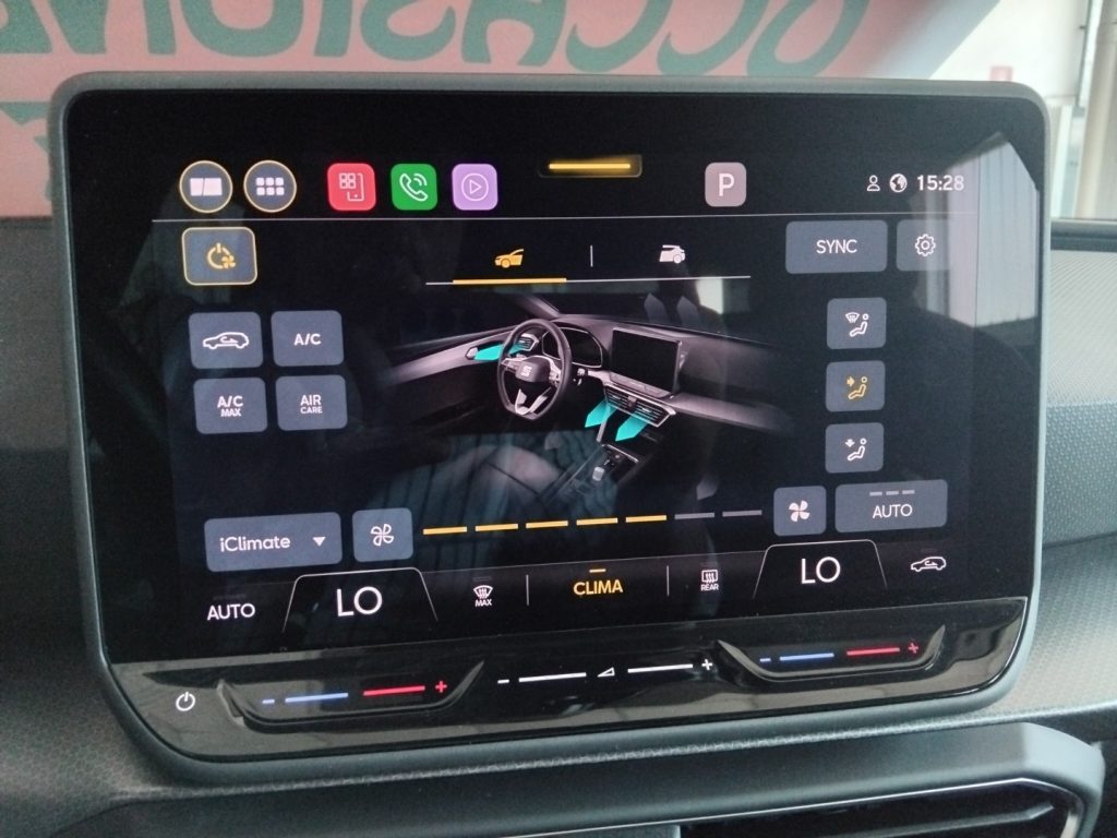 SEAT Leon 1.5 hybrid DSG Business LED 17 GRIMALDI SP. DAY - 37