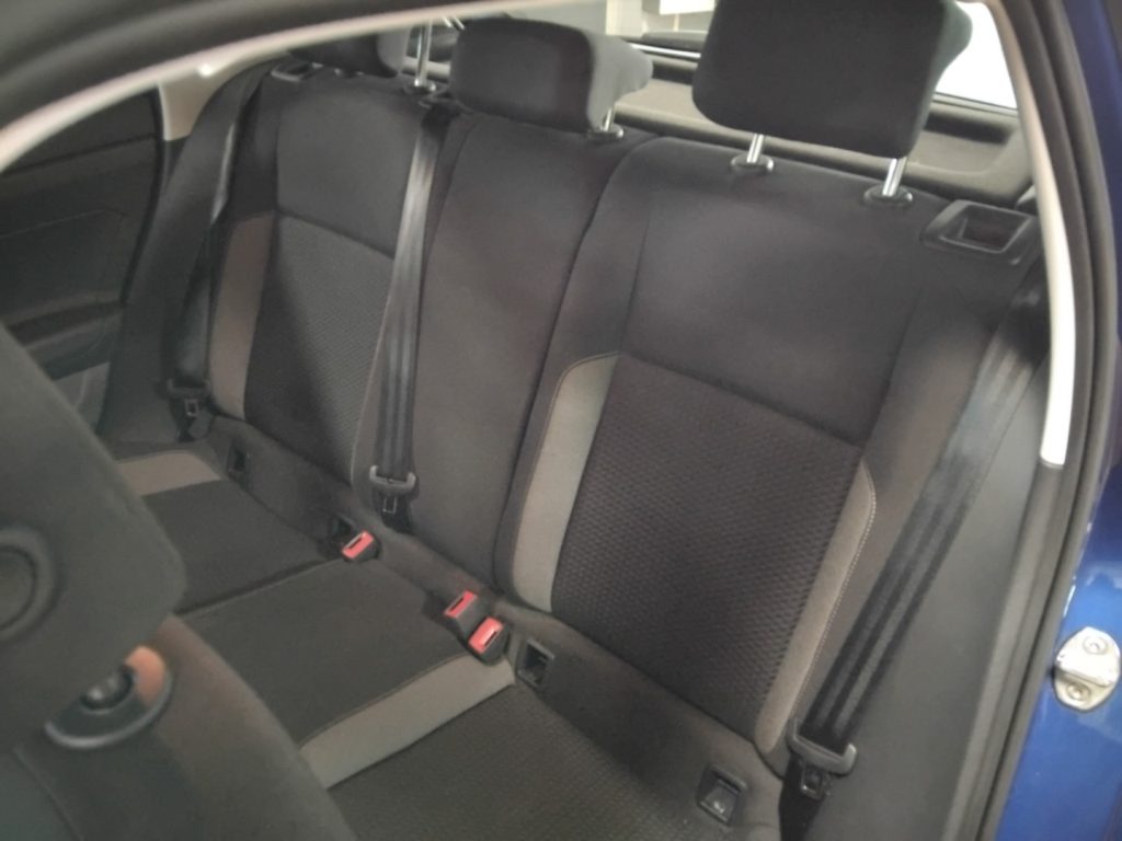 VOLKSWAGEN Polo 1.0 TSI DSG Life - 10
