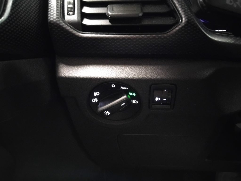 VOLKSWAGEN T-Cross 1.0 TSI Life BMT - 23