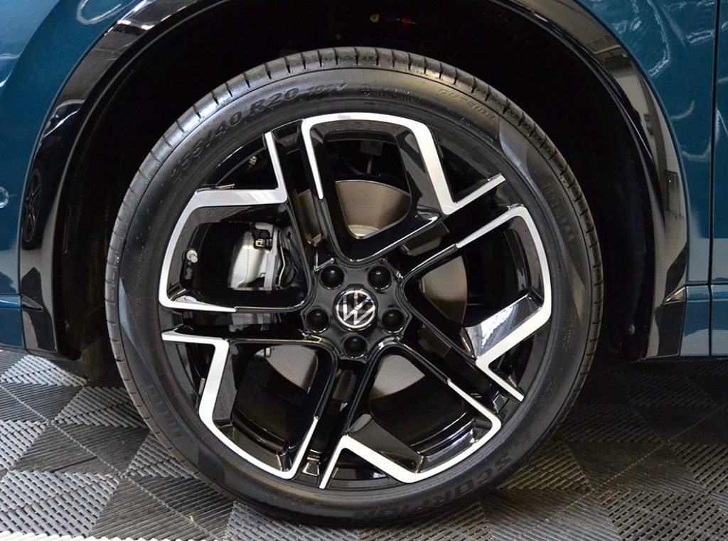 VOLKSWAGEN Tiguan 2.0 TDI 193 CV EVO ACT R-Line DSG 4 Motion Km 148 - 32