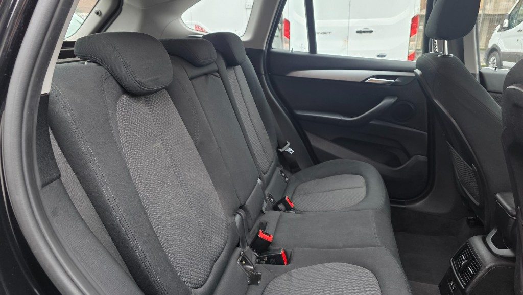 BMW X1 sDrive16d Business Advantage - 11