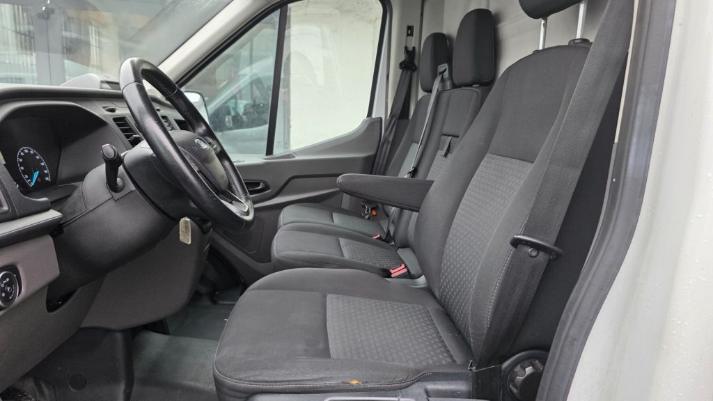 FORD Transit 330 2.0TDCi EcoBlue 170CV PM-TM Furgone Trend L2H2 - 9