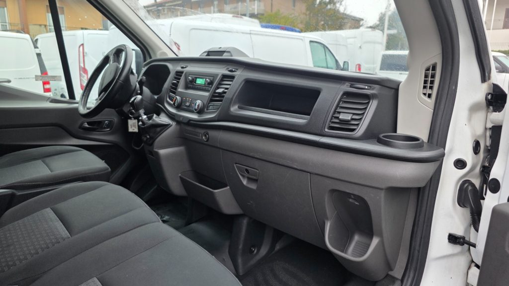 FORD Transit 330 2.0TDCi EcoBlue 170CV PM-TM Furgone Trend L2H2 - 10