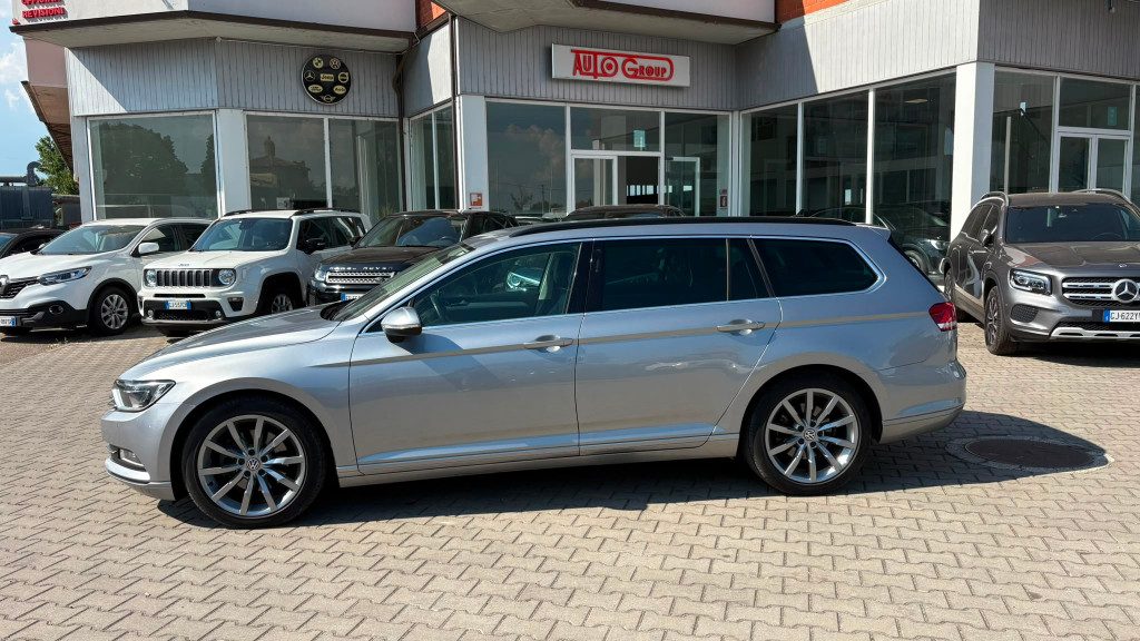 VOLKSWAGEN Passat 2.0 TDI DSG Business BlueMotion Technology - 5