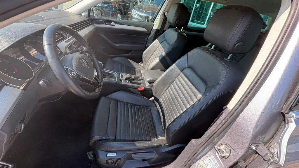 VOLKSWAGEN Passat 2.0 TDI DSG Business BlueMotion Technology - 10