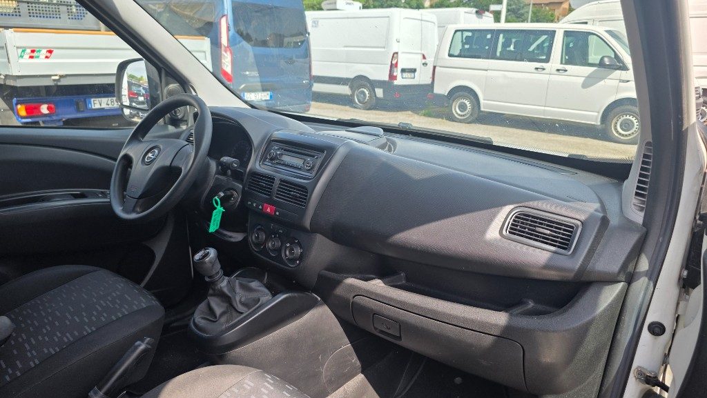 OPEL Combo 1.6 CDTI 105CV PC-TA Van Blitz L1H2 E6 - 11