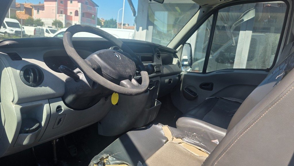RENAULT Master T35 2.3 dCi/100 PL Cassone fisso E4 - 7