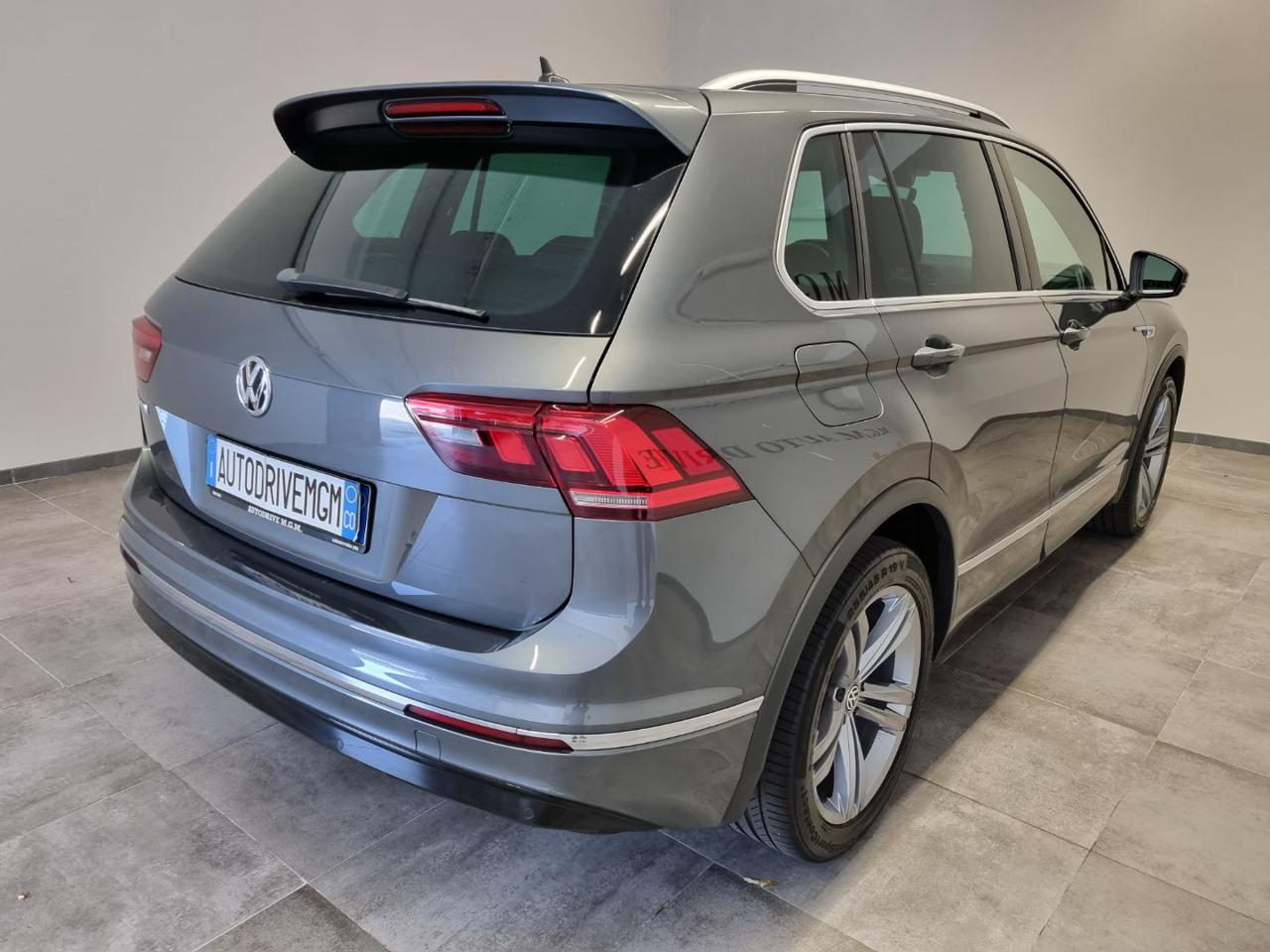VOLKSWAGEN Tiguan 1.5 TSI Sport ACT BlueMotion Technology - 21