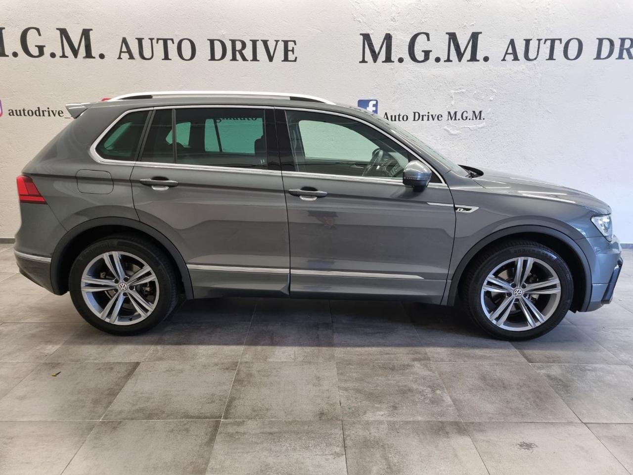 VOLKSWAGEN Tiguan 1.5 TSI Sport ACT BlueMotion Technology - 4