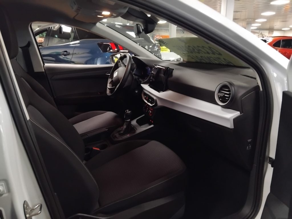 SEAT Ibiza 1.0 EcoTSI 5 porte Style C/GRIMALDI SPECIAL DAY - 12