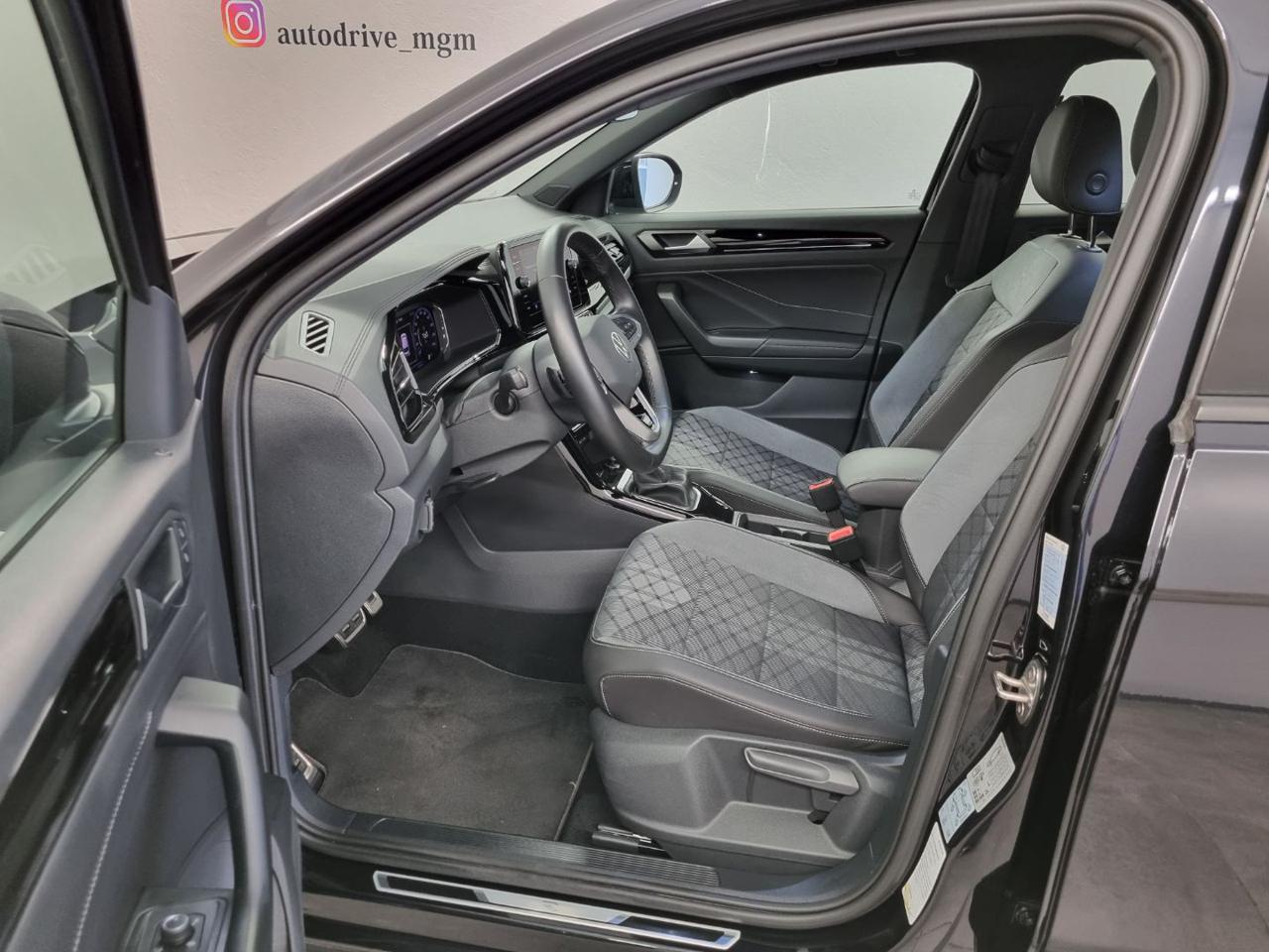 VOLKSWAGEN T-Roc 1.5 TSI ACT DSG R-Line - 10