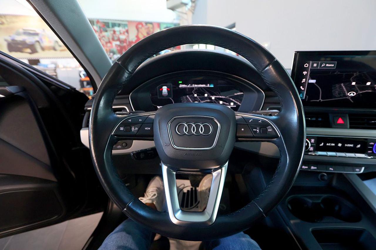 AUDI A4 35 TDI Avant S-Tronic S-Line - 20