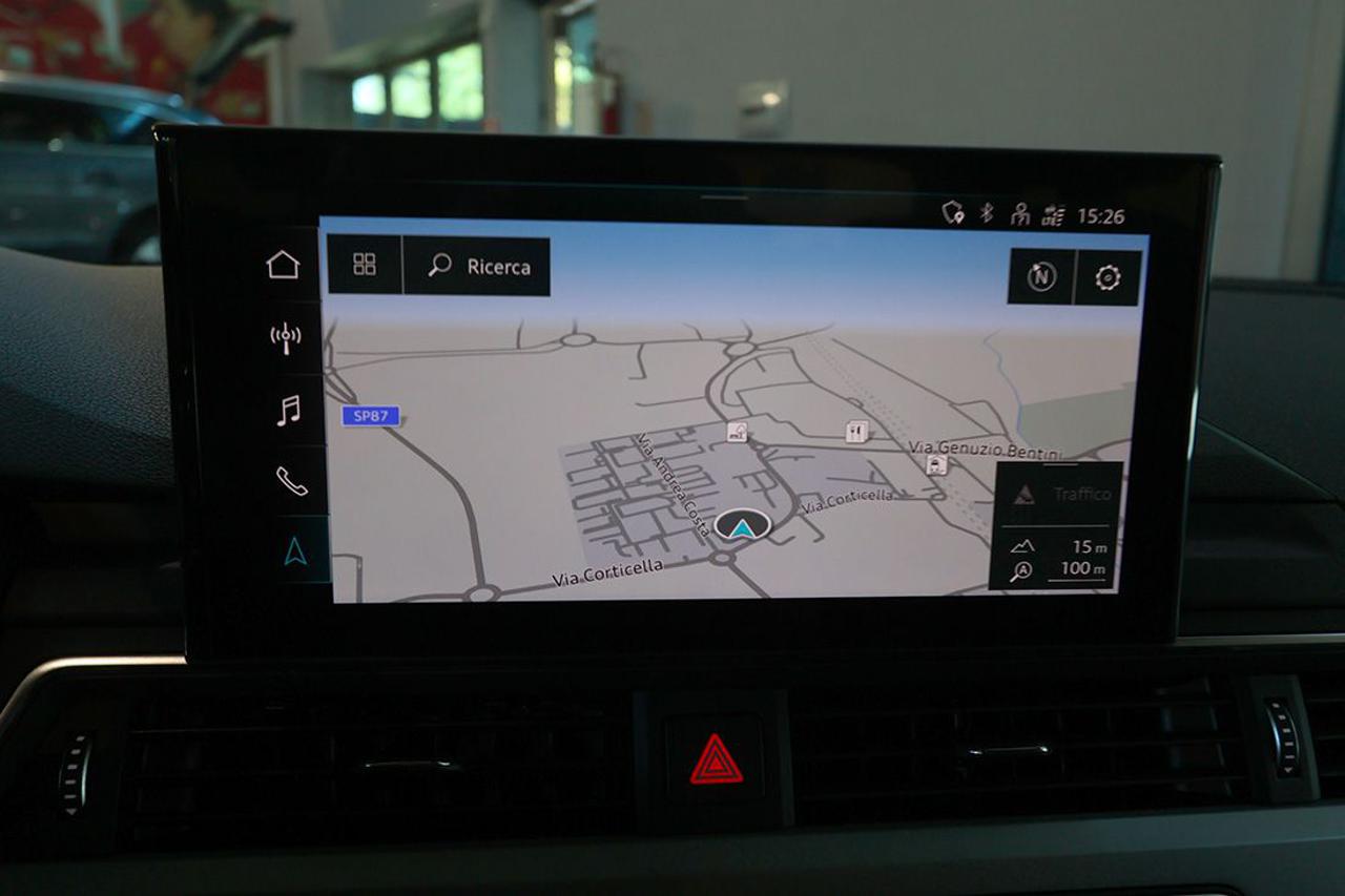 AUDI A4 35 TDI Avant S-Tronic S-Line - 23