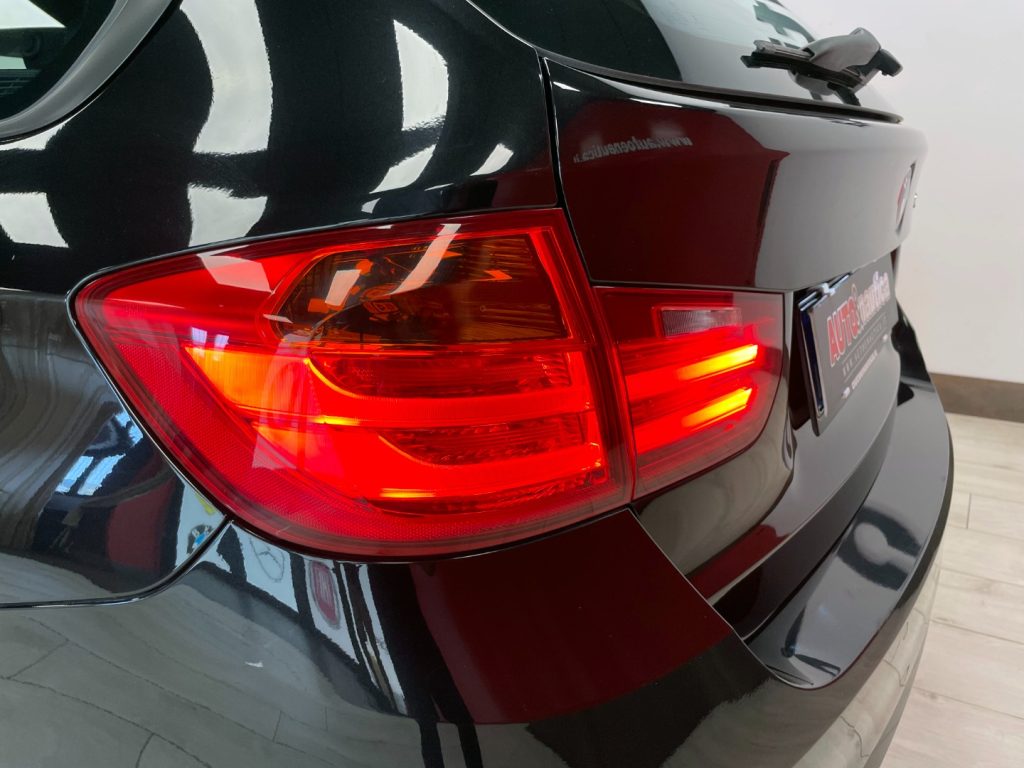 BMW 318 D TOURING BUSINESS AUTO - 13