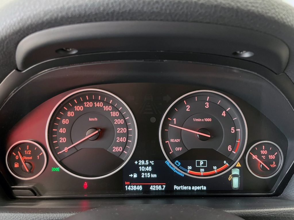 BMW 318 D TOURING BUSINESS AUTO - 18