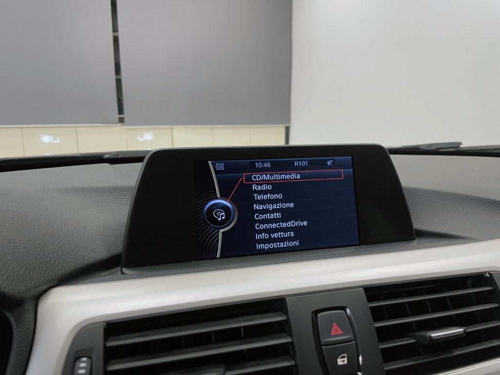 BMW 318 D TOURING BUSINESS AUTO - 20