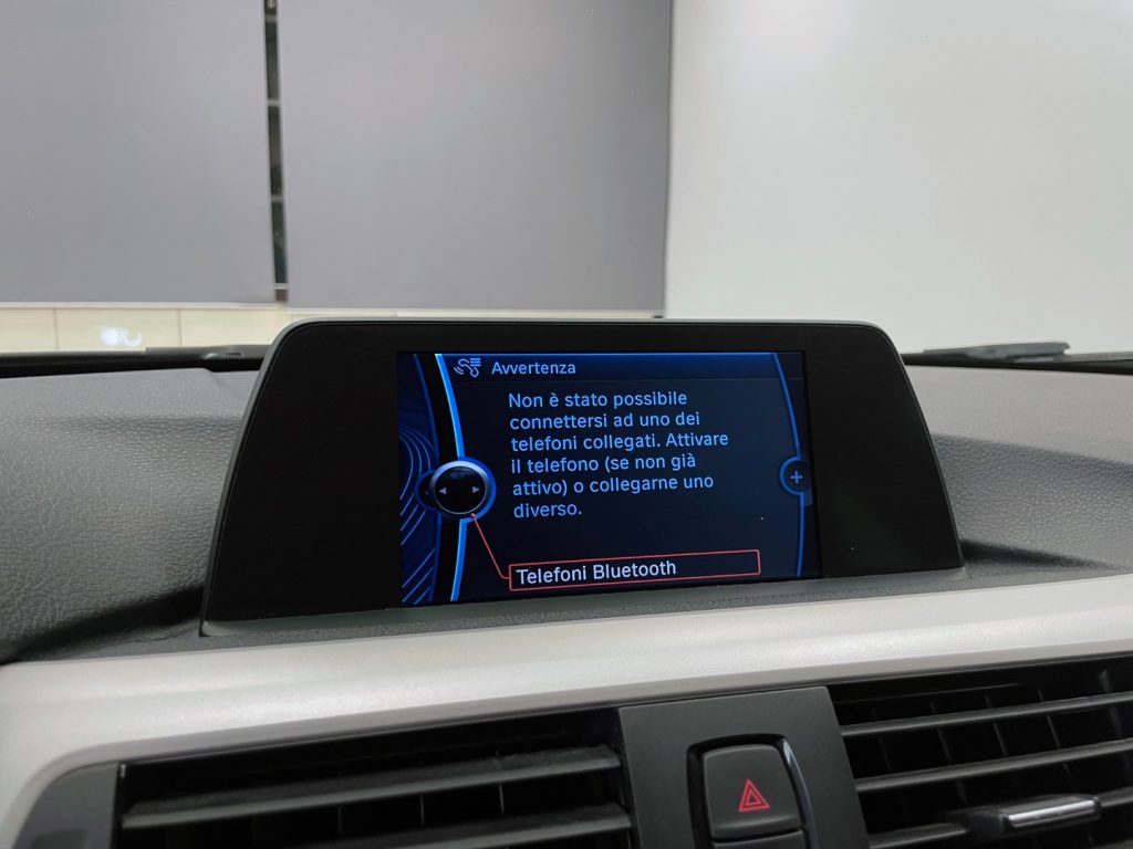 BMW 318 D TOURING BUSINESS AUTO - 23