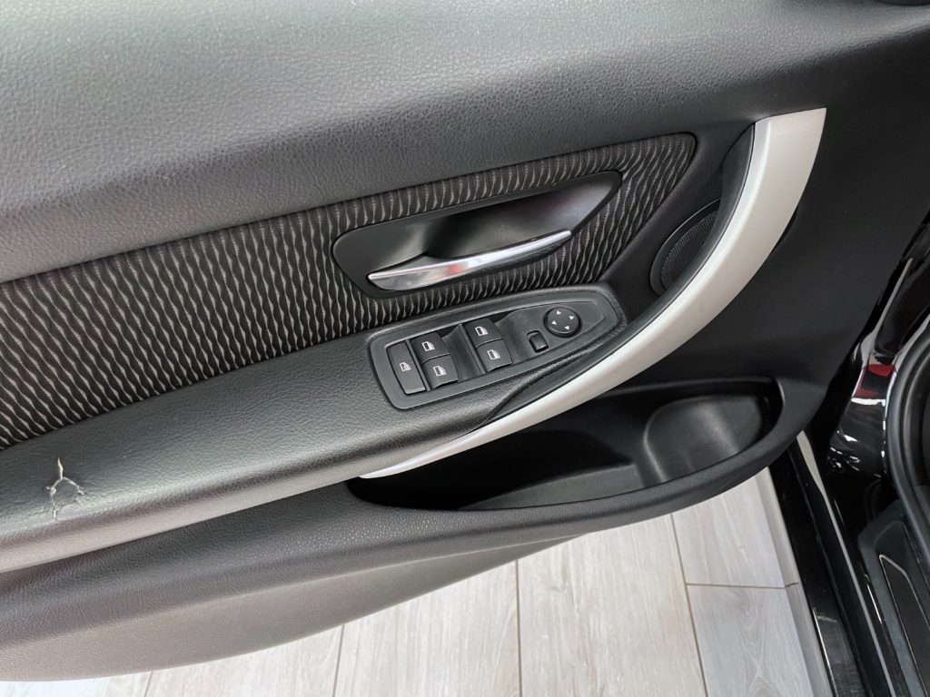 BMW 318 D TOURING BUSINESS AUTO - 41