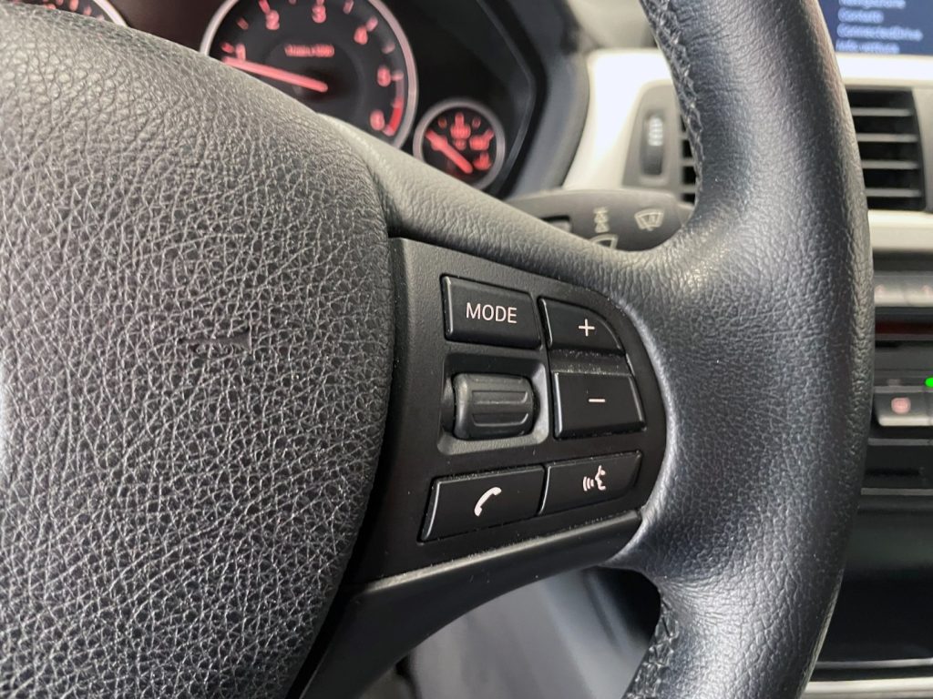 BMW 318 D TOURING BUSINESS AUTO - 45