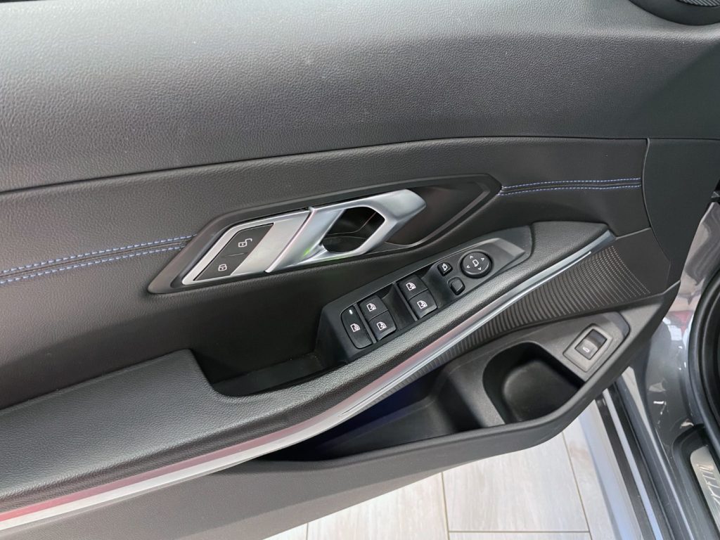 BMW 320 D TOURING MHEV 48V M-SPORT AUTO - IVA DEDUCIBILE - 40