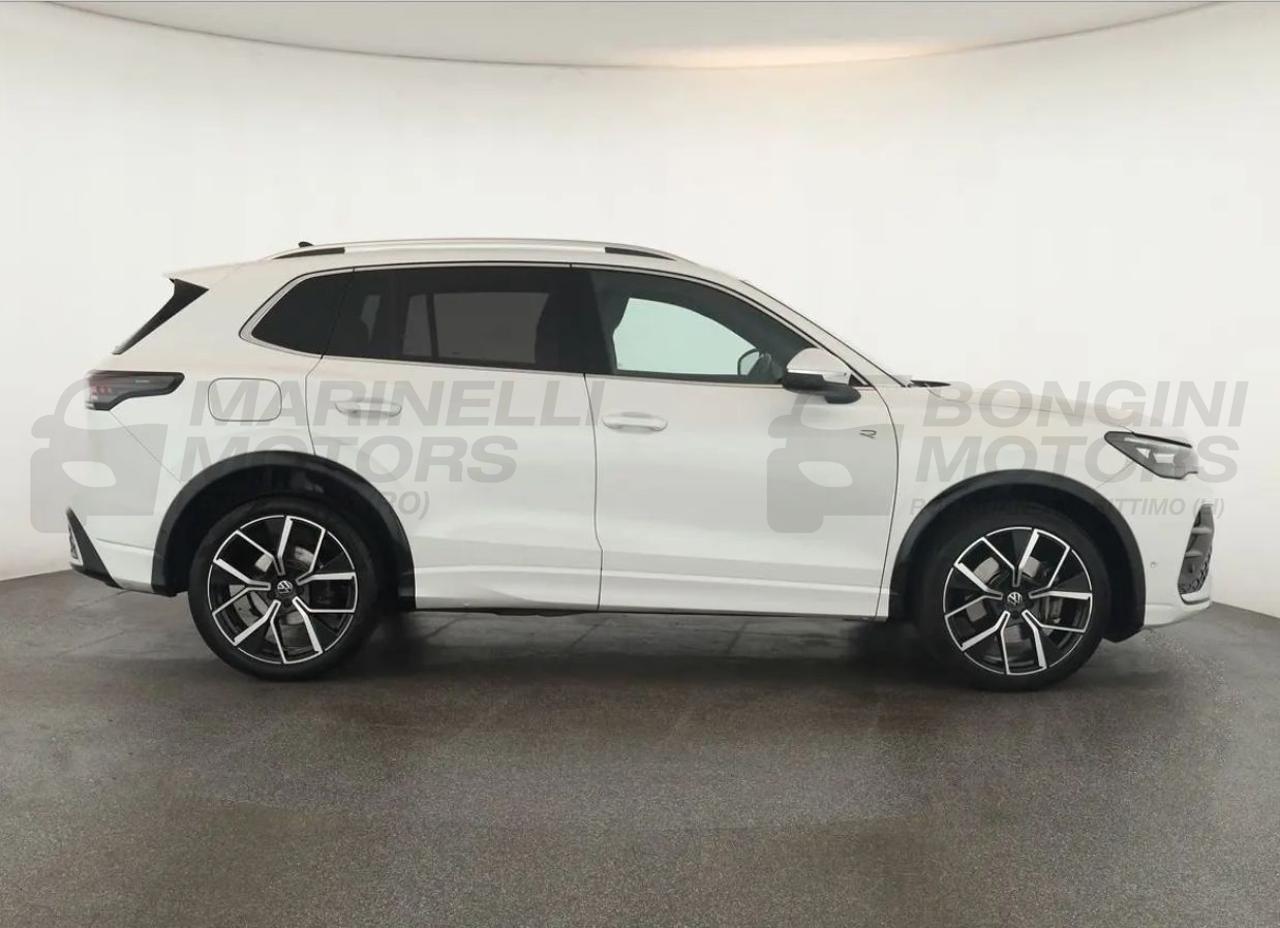 VOLKSWAGEN Tiguan 2.0 TDI 150CV DSG R LINE TETTO CERCHI 20 KEYLESS - 4