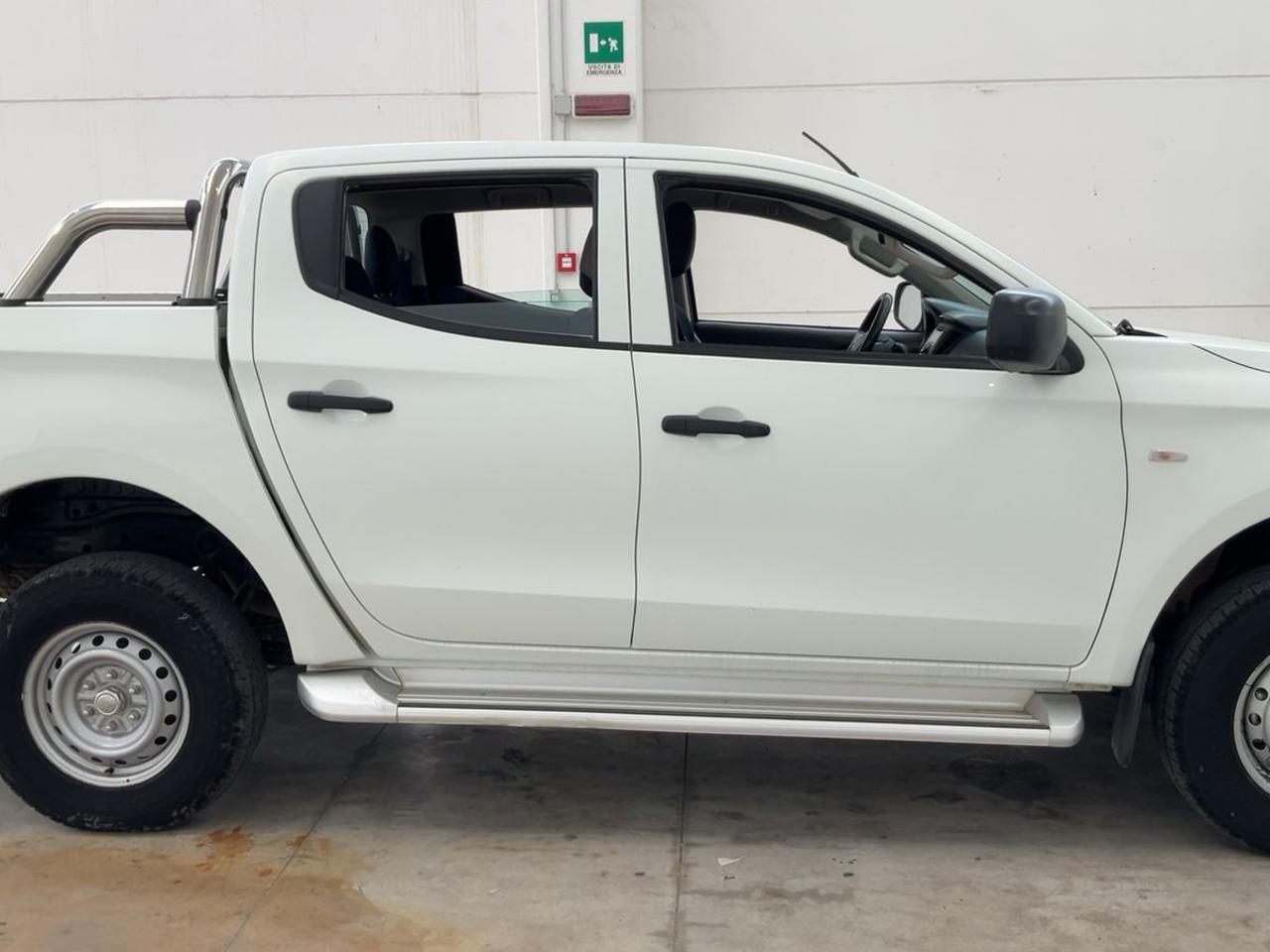 MITSUBISHI L200 2.4 DI-D/154CV Double Cab - 5