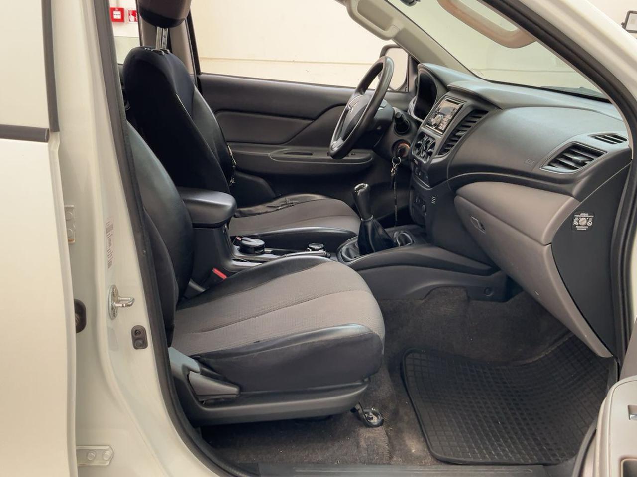 MITSUBISHI L200 2.4 DI-D/154CV Double Cab - 15