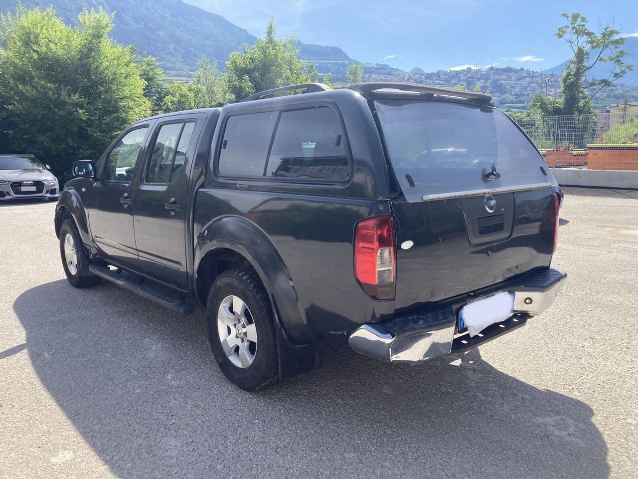 NISSAN Navara 2.5 dCi 4 porte Double Cab LE - 4