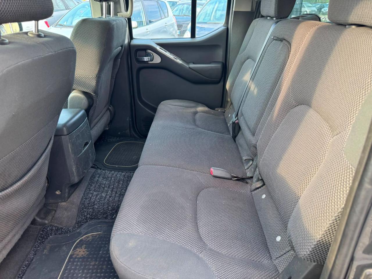 NISSAN Navara 2.5 dCi 4 porte Double Cab LE - 14